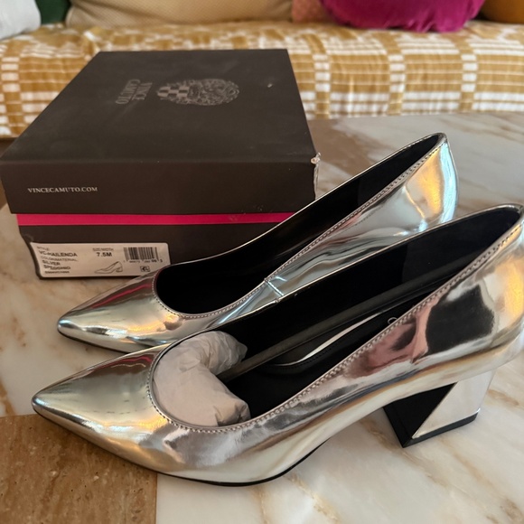 Vince Camuto Shoes - Vince Camuto Hailecenda
